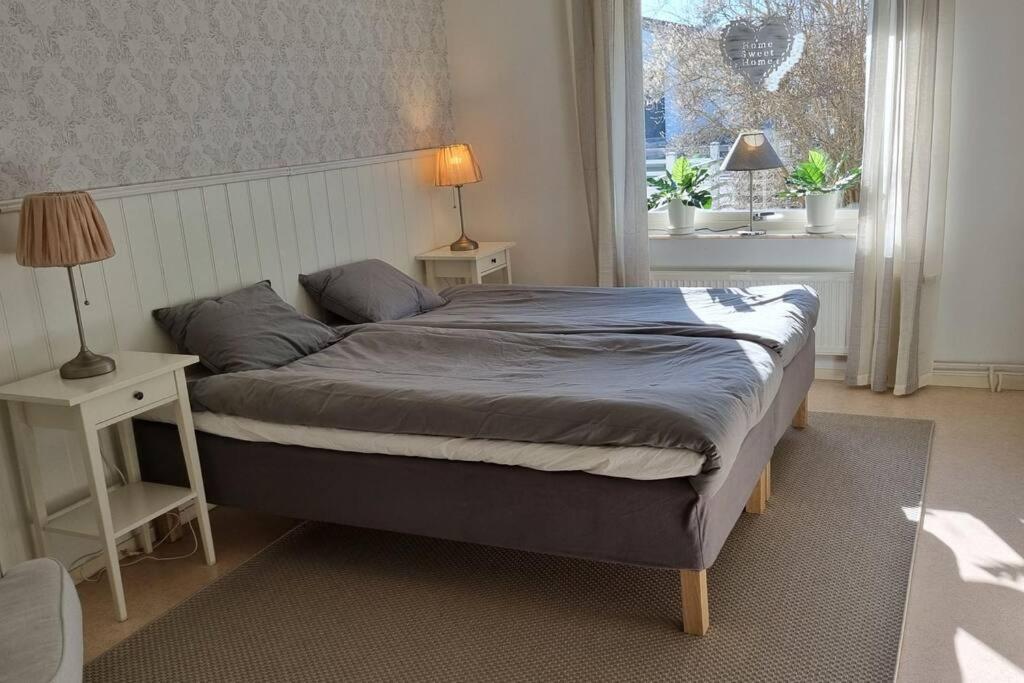Trivsamt Parhus I Lugnt Omrade Inne I Tranas! Exterior foto